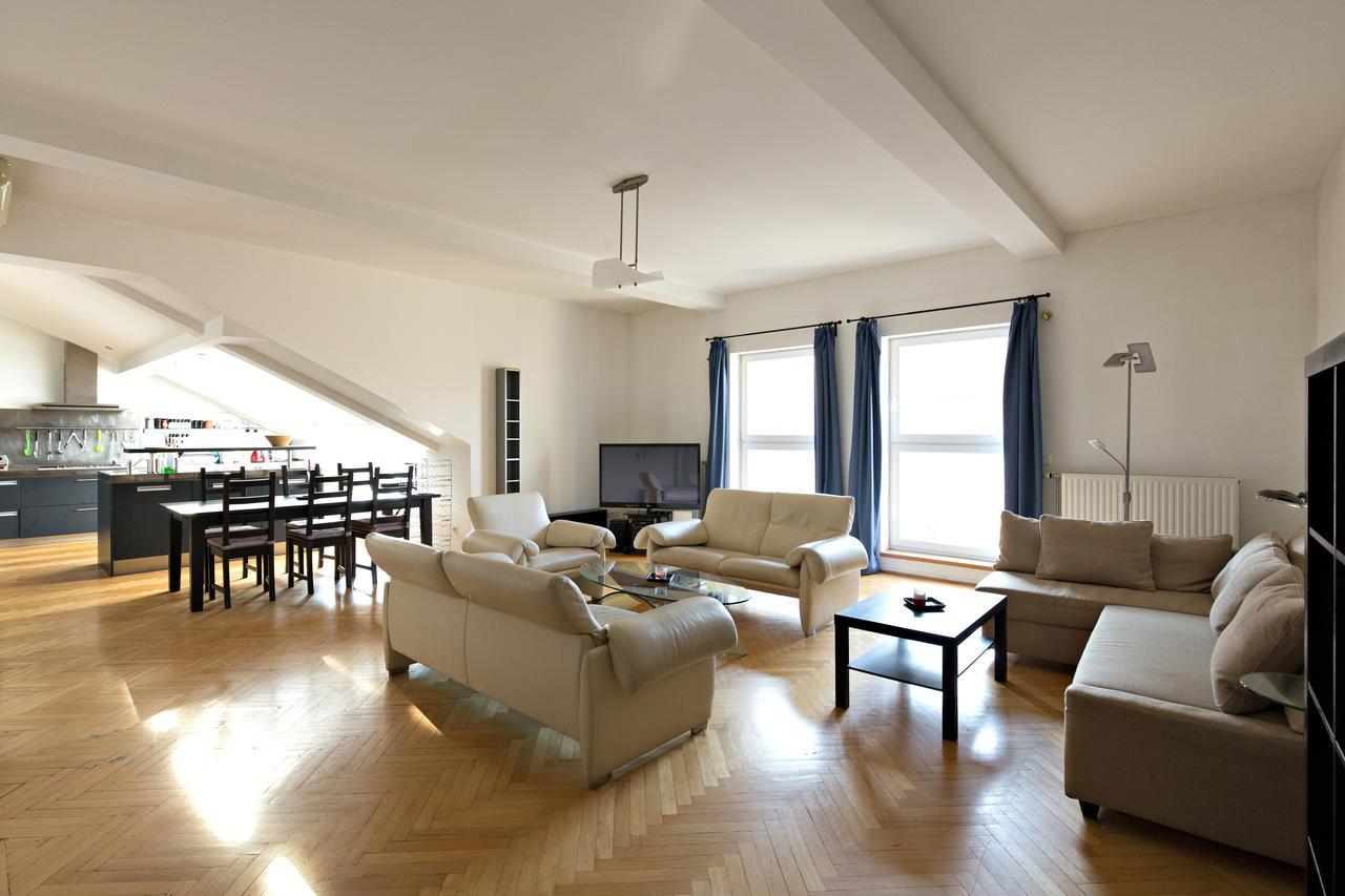 Damati Kft Liszt Ferenc Ter Inner City Flat بودابست المظهر الخارجي الصورة